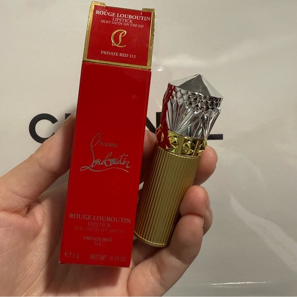 Mishy Christian Louboutin Rouge Louboutin Silky Satin On-The-Go Lipstick • Priva - Picture 9 of 12
